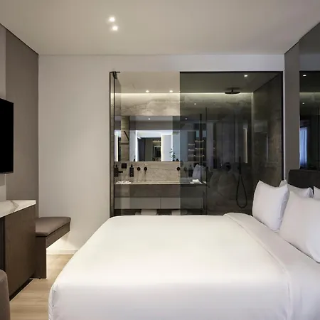 Nur Edge - Acropolis Skyline Aparthotel