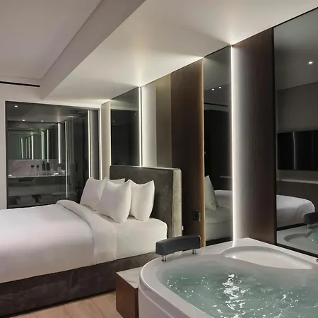 Apartahotel Nur Edge - Acropolis Skyline *